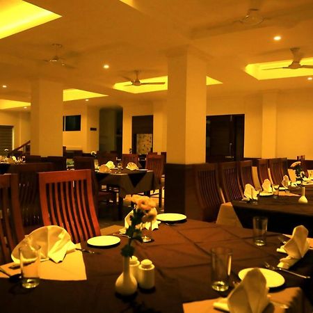 Hotel Victoria International Kattappana Luaran gambar