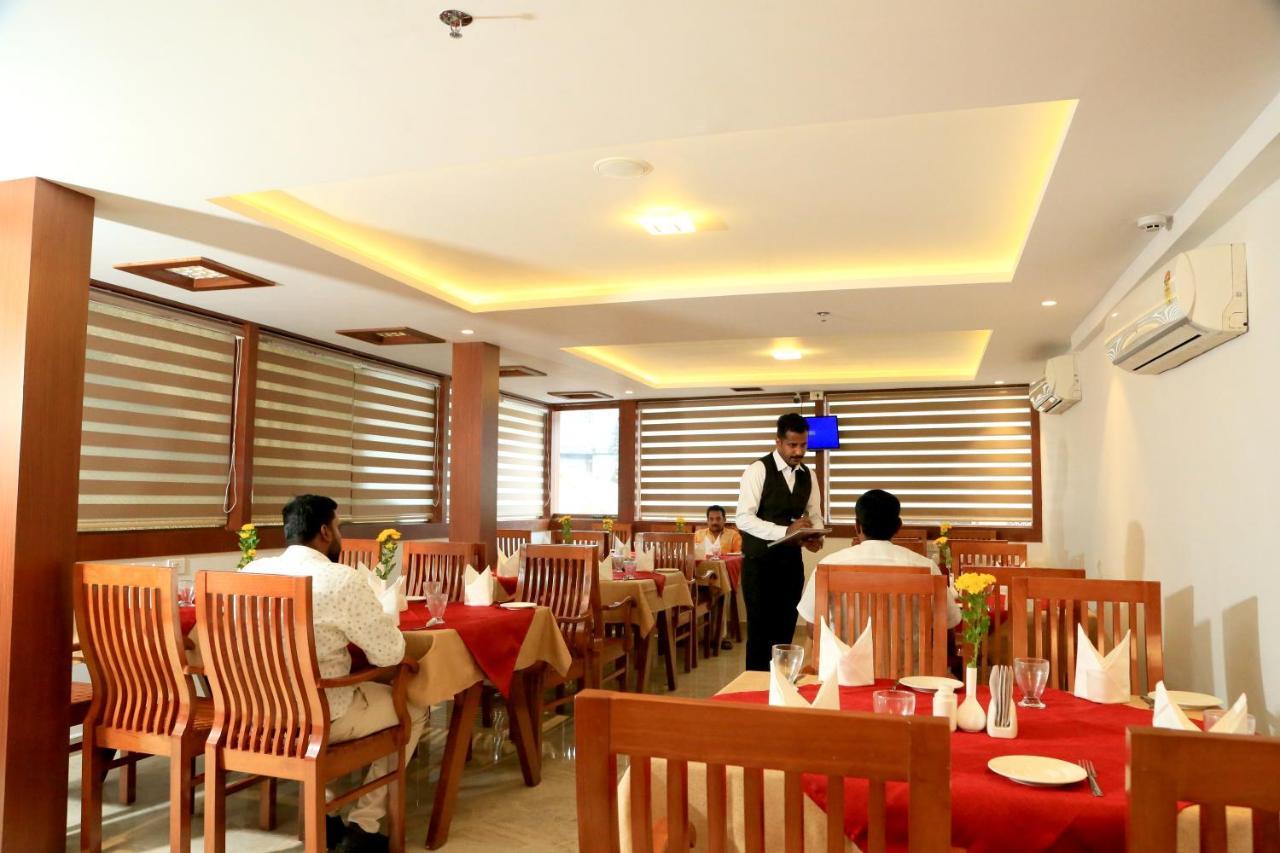 Hotel Victoria International Kattappana Luaran gambar
