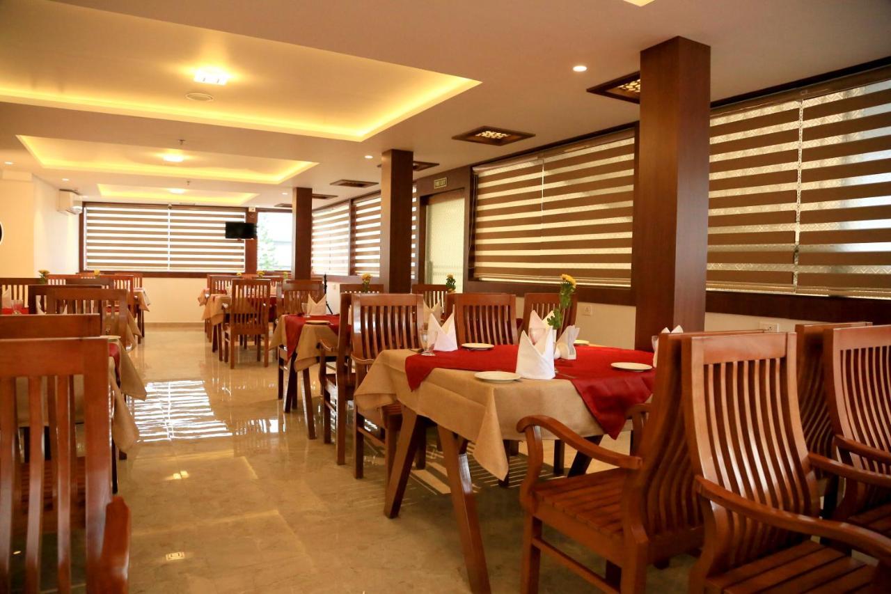 Hotel Victoria International Kattappana Luaran gambar
