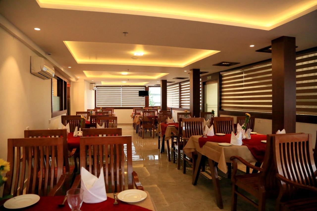 Hotel Victoria International Kattappana Luaran gambar